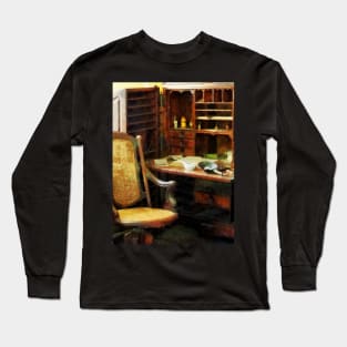Doctors - Doctor's Office Long Sleeve T-Shirt